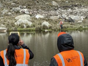 SERVICIO DE TOPOGRAFÍA CON ESTACIÓN TOTAL EN LAGO DE PERÚ